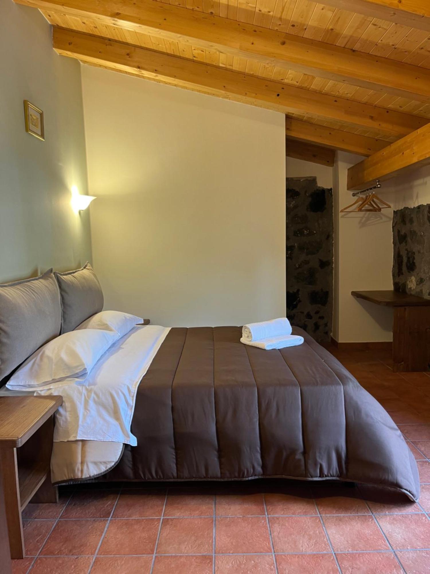 Ragalna Villa Casina Dell'Etna מראה חיצוני תמונה